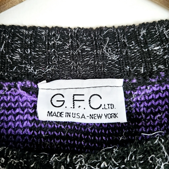 G.F.C. Ltd Made in USA Abstract Sweater - Picture 3 of 6
